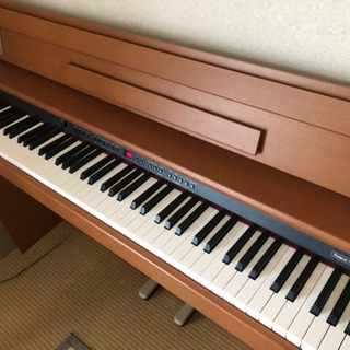 電子ピアノ  ROLAND DP-900