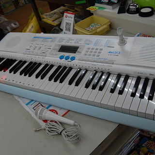 CASIO 電子キーボード LK-108 光ナビ 白×水色 マイ...