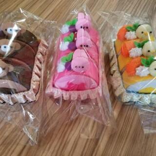 ハンドメイドフェルト動物ロールケーキ