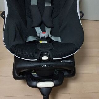 コンビ チャイルドシート