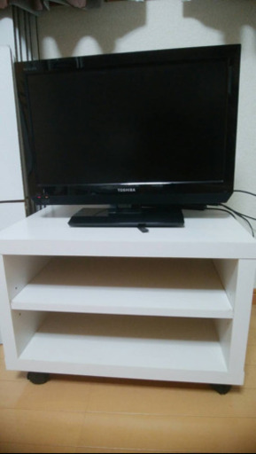 【取引確定】テレビ19インチ（テレビ台含む）2,000円
