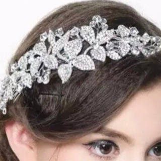 ヘアアクセ ウェディング
