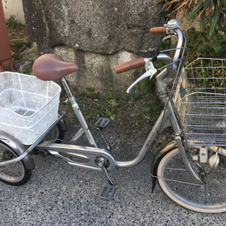 64.三輪自転車20インチ(銀茶)