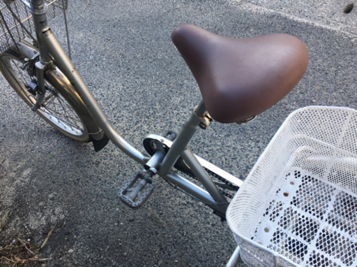 64.三輪自転車20インチ(銀茶)