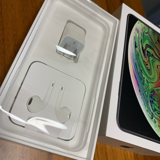 ★iPhone Xs Max Space Gray 512 GB SIMフリー★
