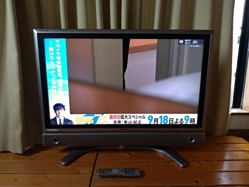 AQUOS（アクオス） 液晶テレビ ３７インチ　シャープ