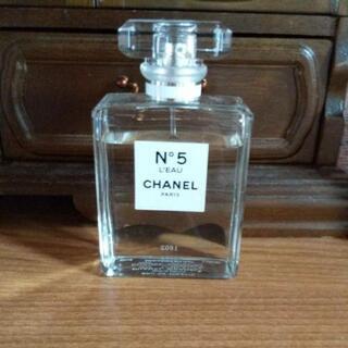 CHANELコロン