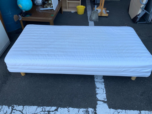シングルベッド