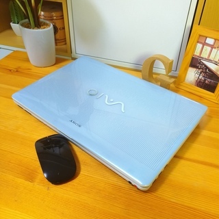 corei5メモリ8Gで超高性能！　ブルーレイ対応★　とても可愛い光沢パールホワイトのVAIO♪　とても美品！　大容量500G！　薄型タイプでオシャレ☆　最新Windows10パソコン☆　高速PC　　64Bit　　ソニー　SONY　　白　15.5型　　マウス付き　無線LAN　Wi-Fi　DVDドライブ　テンキー＆Webカメラ　大画面　