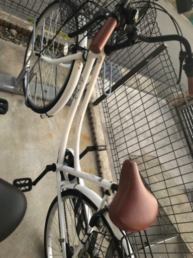 白い自転車