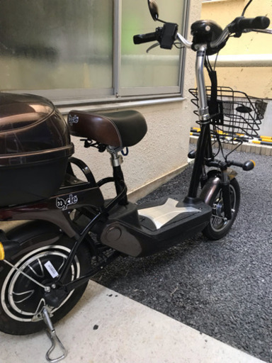 電動式スクーター