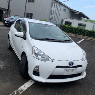 2４年 アクア グレードSハイブリッド車 新車購入時よ保証書有り...