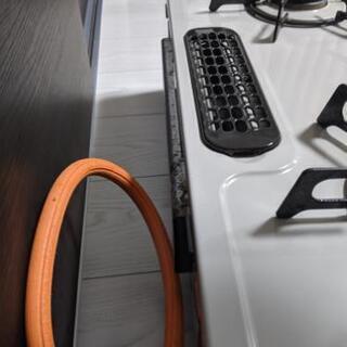 【決まりました】耐熱テーブルつき　リンナイガスコンロの画像