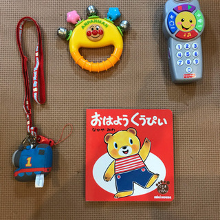 お値下げ　おもちゃの携帯、ガラガラ、絵本(ミキハウス).トーマス...