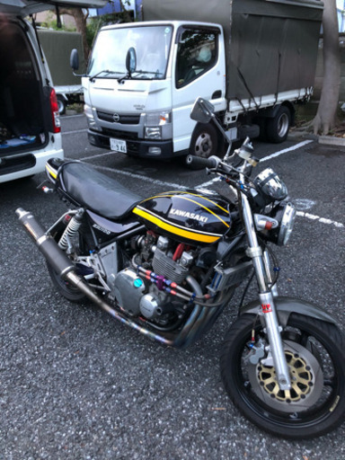 ゼファー1100