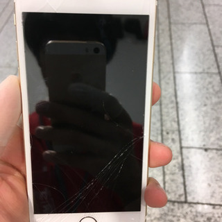 スマホのガラスが割れたらスマップル川崎店で修理できます！