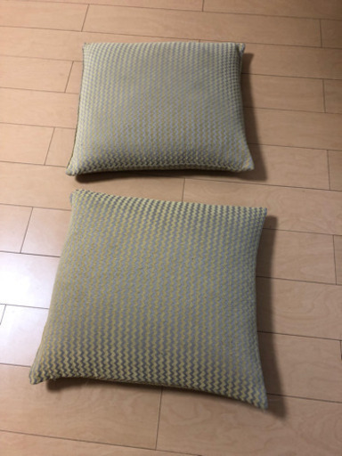 クッション 58cm × 53cm 2個 2019年ニトリ新品購入