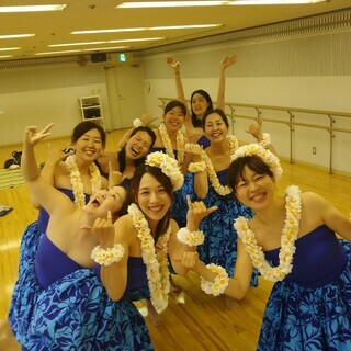 本気で楽しむフラ教室の画像