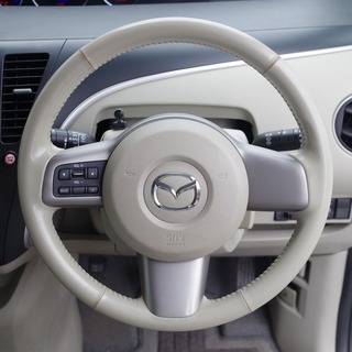 ★自社ローンのことなら、、、くるまのミツクニ！！★自社ローン専門中古車販売店！！マツダ ビアンテ ２０Ｓの画像
