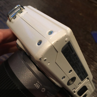 ミラーレス一眼 レンズ付きの画像