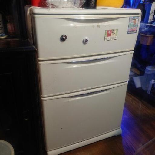 冷凍庫売ります