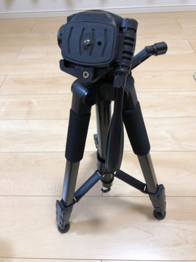 カメラ 三脚
