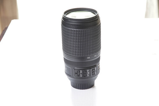 Nikon　ニコンAF-S　VR　Nikkor　70-300㎜　f4.5-5.6　G　IF-ED　中古美品