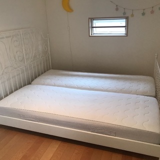 IKEA キングザイズベッド