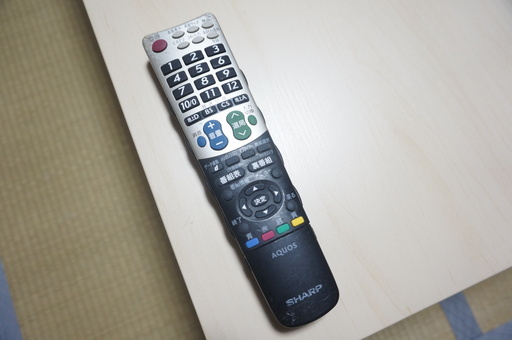 SHARP	 LC-32E8 2010年製液晶カラーテレビ