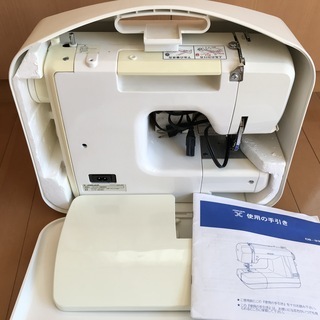 ミシン一式です。