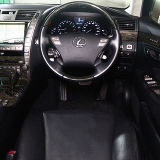 【車検２年付】  レクサス LS460 バージョンS Iパッケージ 社外20アルミ/ローダウン/サンルーフ☆自社ローン・オートローン全国対応の画像