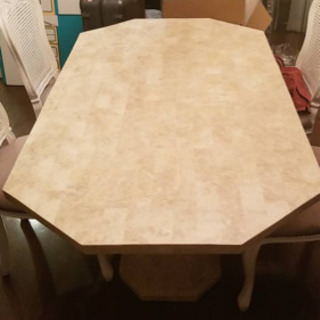 マクタン石 ダイニングテーブルセットの画像