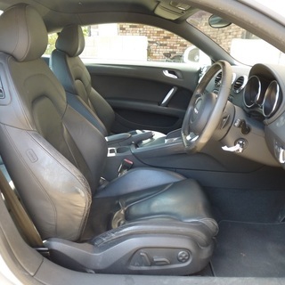 検査2年1月アウディTT 3.2クワトロ マグネティックライド/純正HDDナビ/DVD再生/ブラックレザー/シートヒーター/パドルシフト/バイキセノンの画像