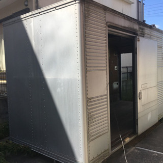 早い者勝ち！物置に最適コンテナ