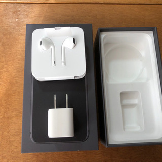 iPhone8付属品 イヤホン 充電器