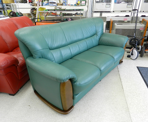 ３人掛けソファ レザー グリーン系/緑 三人掛け  PayPay(ペイペイ)決済可能 ☆ 札幌市 北区 屯田