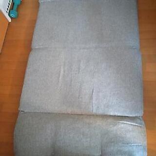 ソファーベッド売ります。の画像