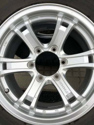 スタッドレスタイヤ 265/70Ｒ16