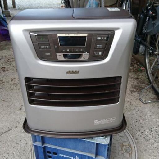 トヨトミ 石油ファンヒーター