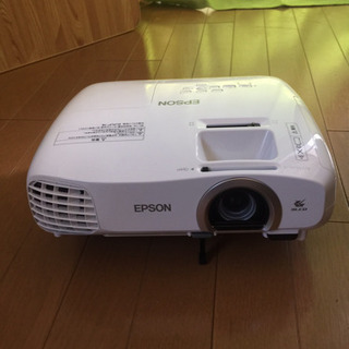 EPSON プロジェクター EH-TW5200 スクリーン付き