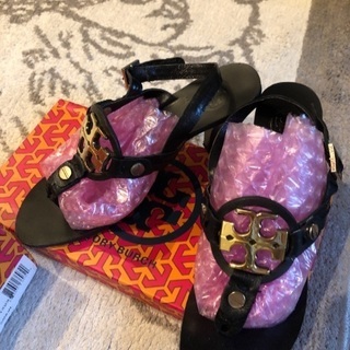 トリーバーチ・ジルスチュワートサンダル2足の画像