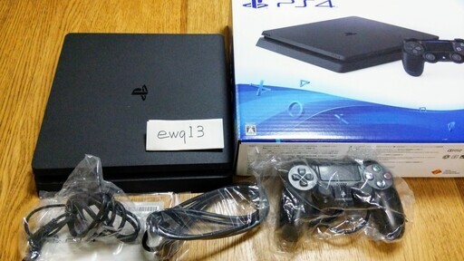 2万円ぽっきり♪Playstation 4 black 中古 美品 取説無し♪