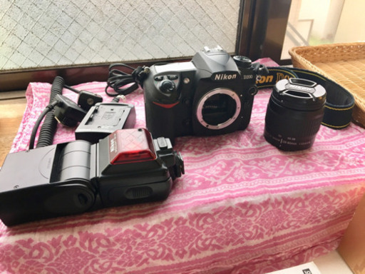 NIKON デジタル一眼レフカメラ D200