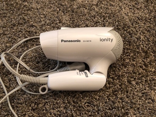 Panasonic（パナソニック）｜イオニティ｜EH-NE18｜ドライヤー｜ヘアードライヤー｜ホワイト｜高さ20.8×幅17.2×奥行7.9cm