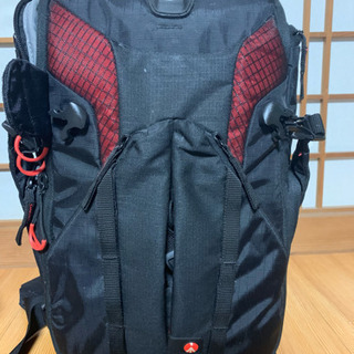 Canon 70d 一眼レフ入門キット レンズ3本 ストロボ カメラバック 三脚 Canon 70d 一眼レフ入門キット レンズ3本 ストロボ カメラバック