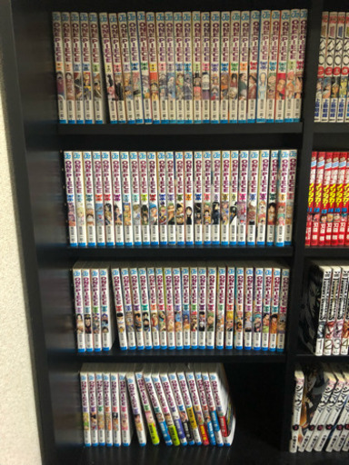 ワンピースなど。