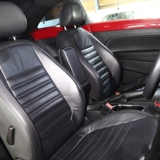 【車検２年付】  ザ・ビートル デザイン レザーパッケージ 黒革シート/バックカメラ/ETC ☆自社ローン・オートローン全国対応の画像