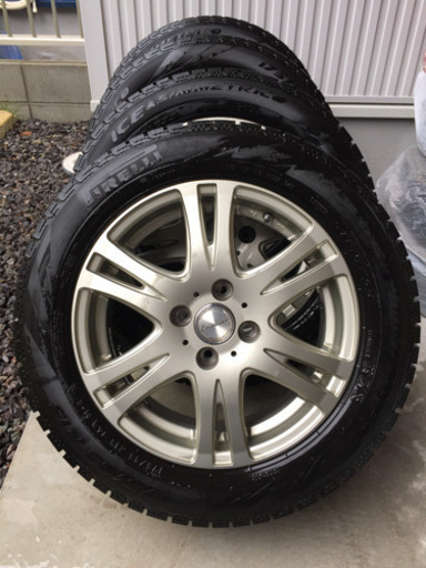 ピレリ スタッドレスタイヤ ホイール付 175/65r15