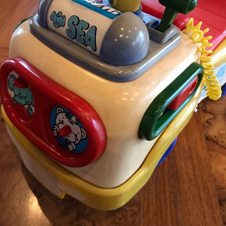 乗用玩具 コンビ 手押し車の画像