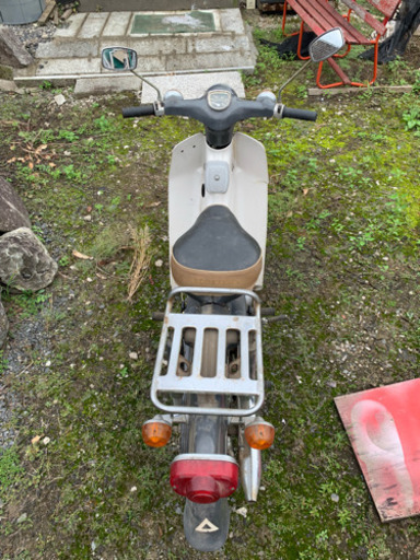 行灯70 貴重な初期型農家の納屋から出て来ました。